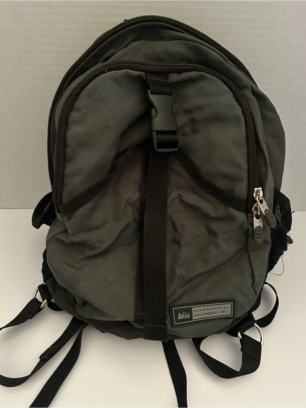 Rei Backpack Black Gray Multi Pocket Hiking Camping Outdoor Travel  Good pre own